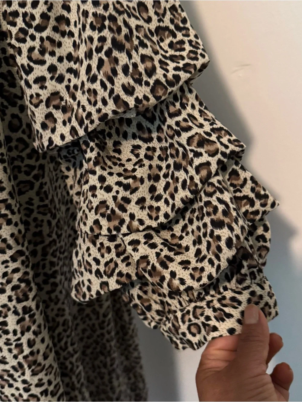 P Luca Milano Adorable high low top w/three quarter length sleeves with gathers - Picture 5 of 11